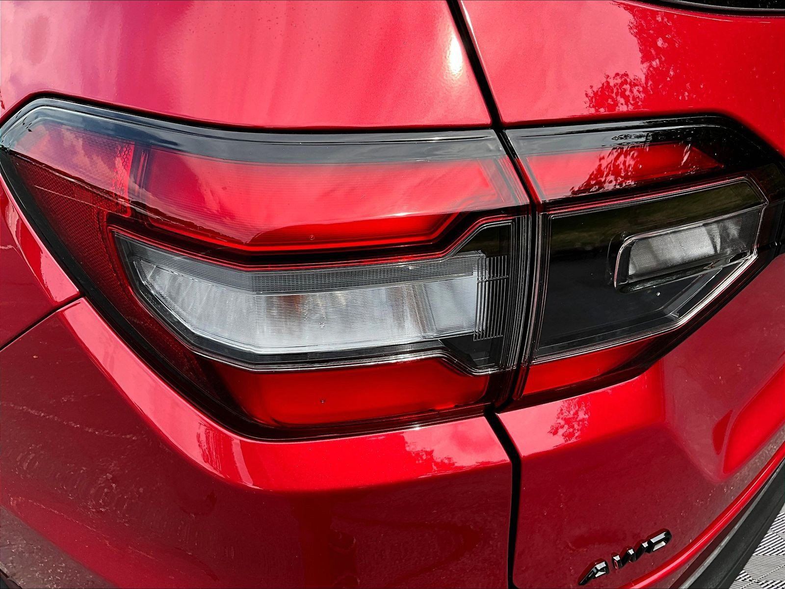 Used 2025 Honda Pilot Sport image 23