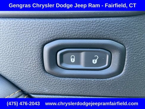 Certified 2025 Jeep Wrangler Unlimited Sahara w/ Safety Group AWD/4WD image 42