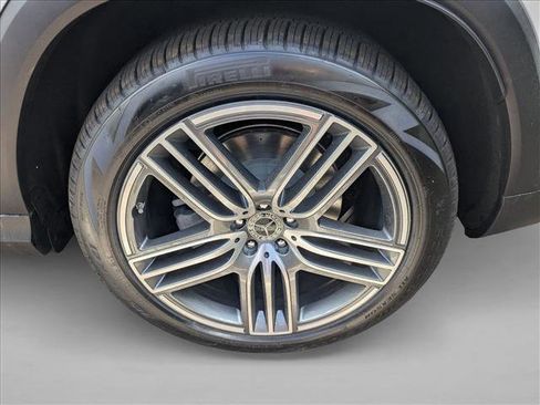 New 2026 Mercedes-Benz GLS 450 4MATIC image 9