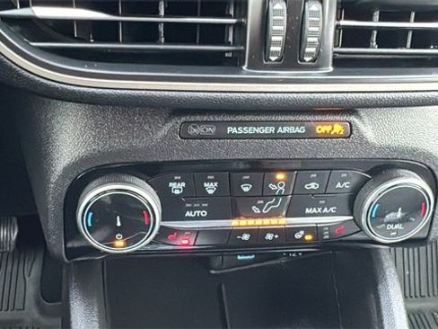 Certified 2022 Ford Escape SE w/ Convenience Package image 25