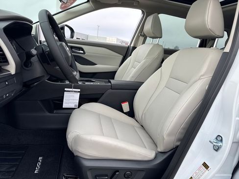 New 2026 Nissan Rogue SV image 15