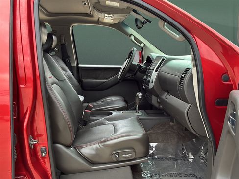 Used 2012 Nissan Frontier PRO-4X w/ Pro-4x Luxury Pkg image 19