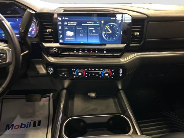 Used 2024 Chevrolet Silverado 2500 LTZ w/ LTZ Convenience Package AWD/4WD image 12
