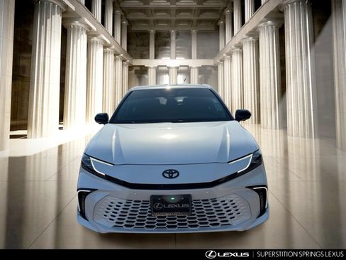 Used 2026 Toyota Camry XSE w/ Premium Plus Package FWD image 3
