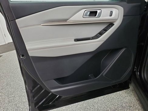 New 2026 Ford Explorer Active w/ Active Comfort Package image 12