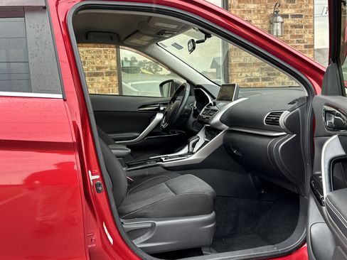 Used 2018 Mitsubishi Eclipse Cross SE AWD/4WD image 13
