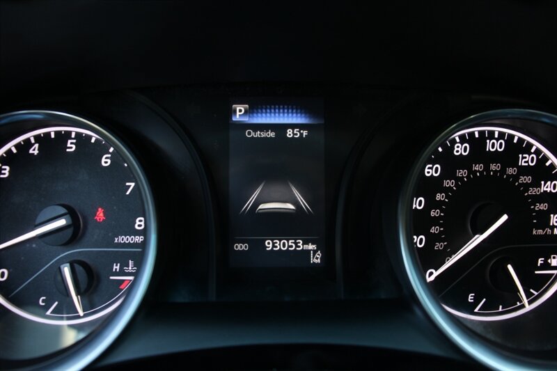 Used 2018 Toyota Camry LE FWD image 7