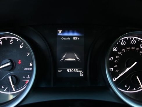 Used 2018 Toyota Camry LE FWD image 7