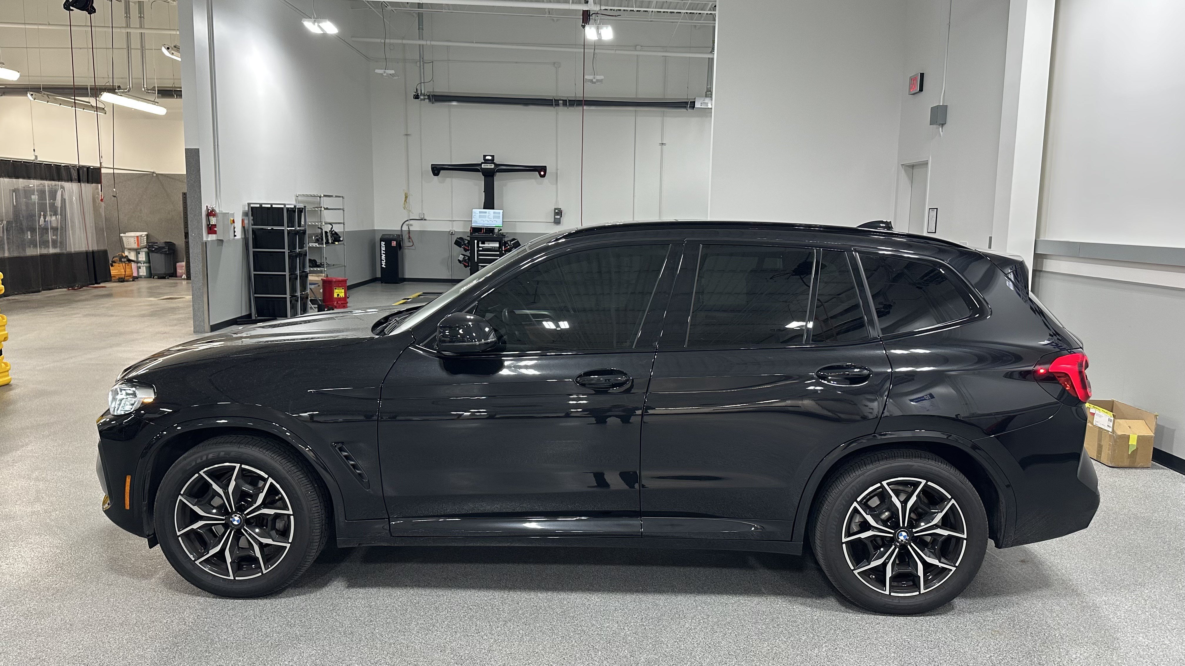 Used 2023 BMW X3 xDrive30i w/ M Sport Package AWD/4WD image 7