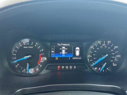 Used 2017 Ford Explorer FWD image 11