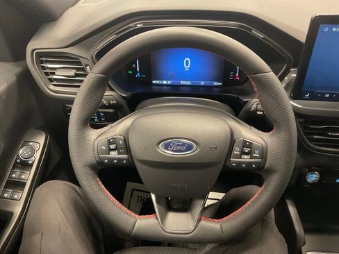 Used 2023 Ford Escape ST-Line w/ Tech Pack #1 FWD image 7