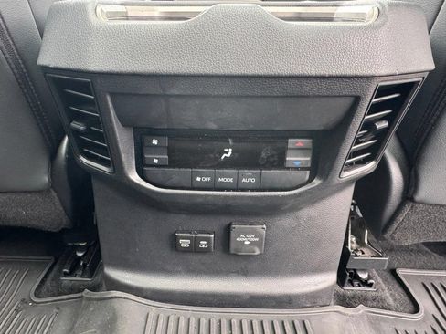 Used 2025 Toyota Sequoia Limited w/ Tow Technology Package AWD/4WD image 18
