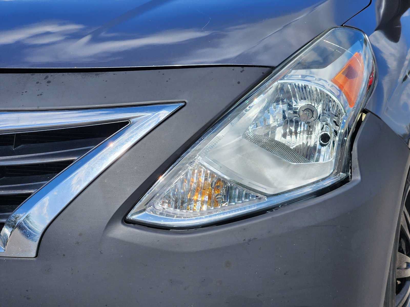 Used 2016 Nissan Versa S Plus FWD image 7