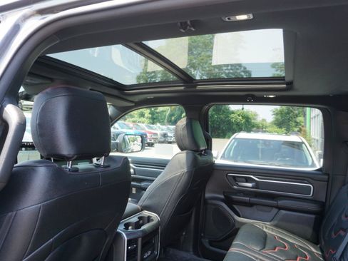 Used 2022 RAM 1500 Big Horn AWD/4WD image 14