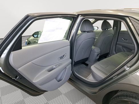 New 2025 Hyundai Elantra Sport image 13