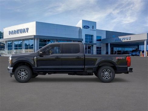 New 2025 Ford F350 XLT w/ FX4 Off-Road Package image 3