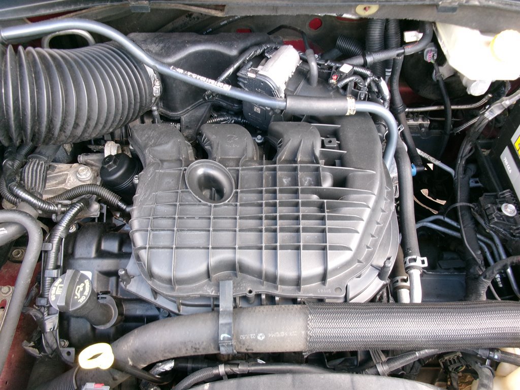 Used 2013 Chrysler Town & Country Touring-L w/ Driver Convenience Group FWD image 47
