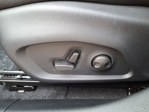 New 2026 Jeep Compass Limited image 8