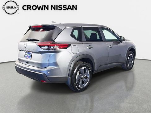 Certified 2026 Nissan Rogue SV FWD image 6
