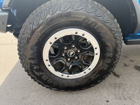Used 2024 Ford Bronco Badlands AWD/4WD image 11