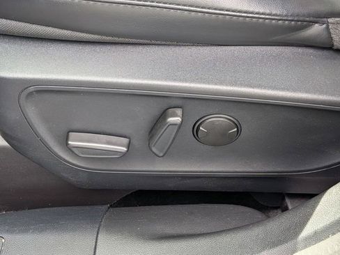 Used 2024 Ford Escape ST-Line w/ Tech Pack #1 FWD image 16