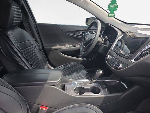 Used 2020 Chevrolet Malibu LT image 24