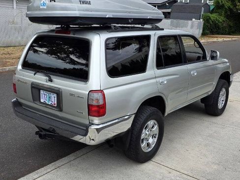 Used 1999 Toyota 4Runner SR5 AWD/4WD image 5