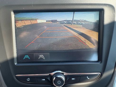 Used 2018 Chevrolet Malibu LS image 18