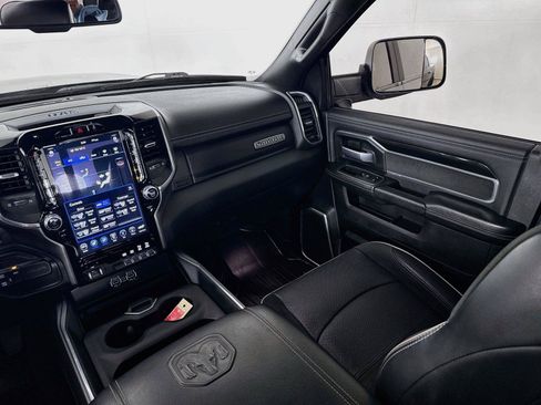 Used 2021 RAM 2500 Laramie w/ Night Edition AWD/4WD image 25