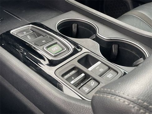 Certified 2024 Honda Pilot Touring image 20