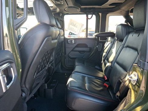 Used 2021 Jeep Wrangler Unlimited Rubicon AWD/4WD image 10