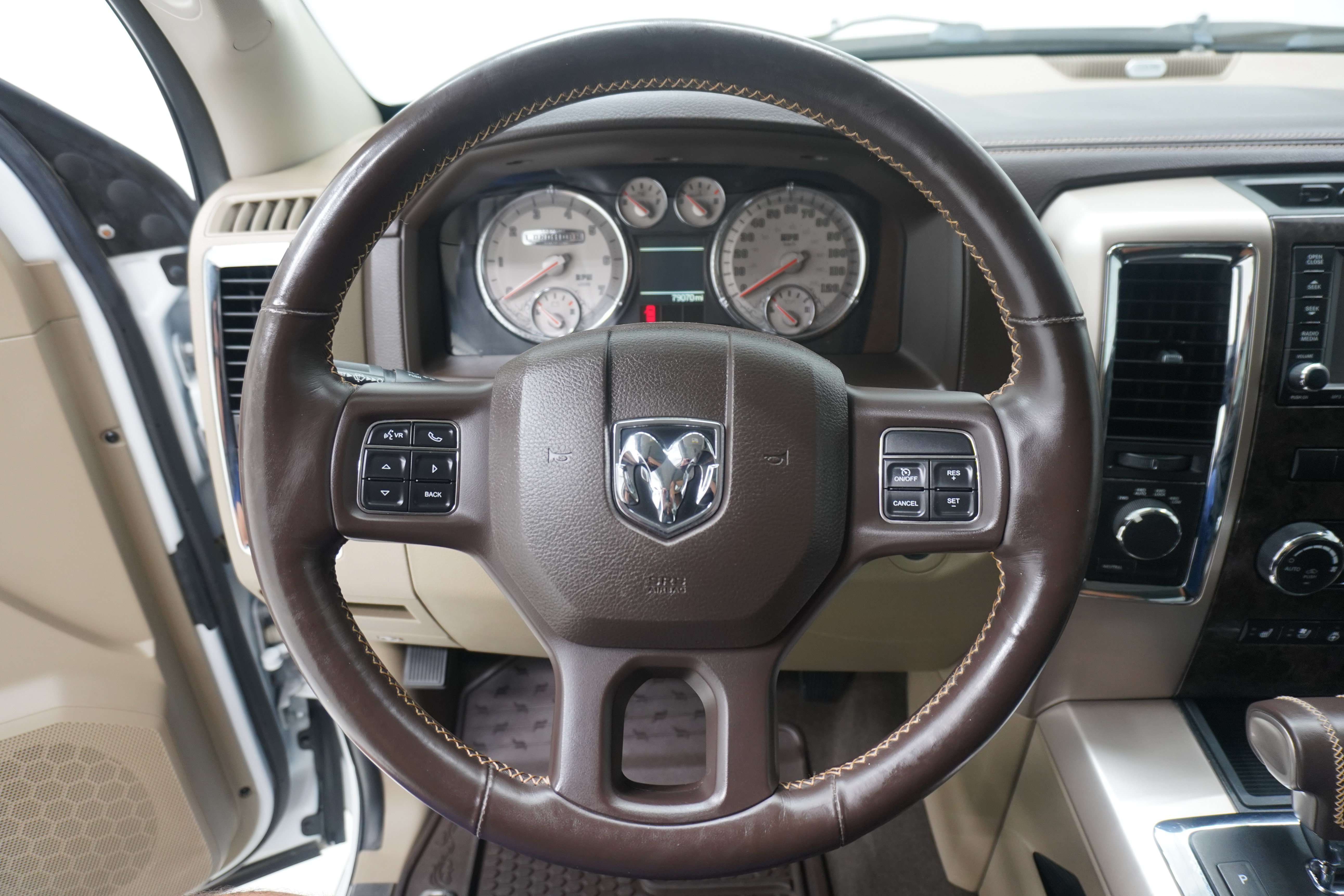 Used 2012 RAM 1500 Laramie Longhorn AWD/4WD image 17