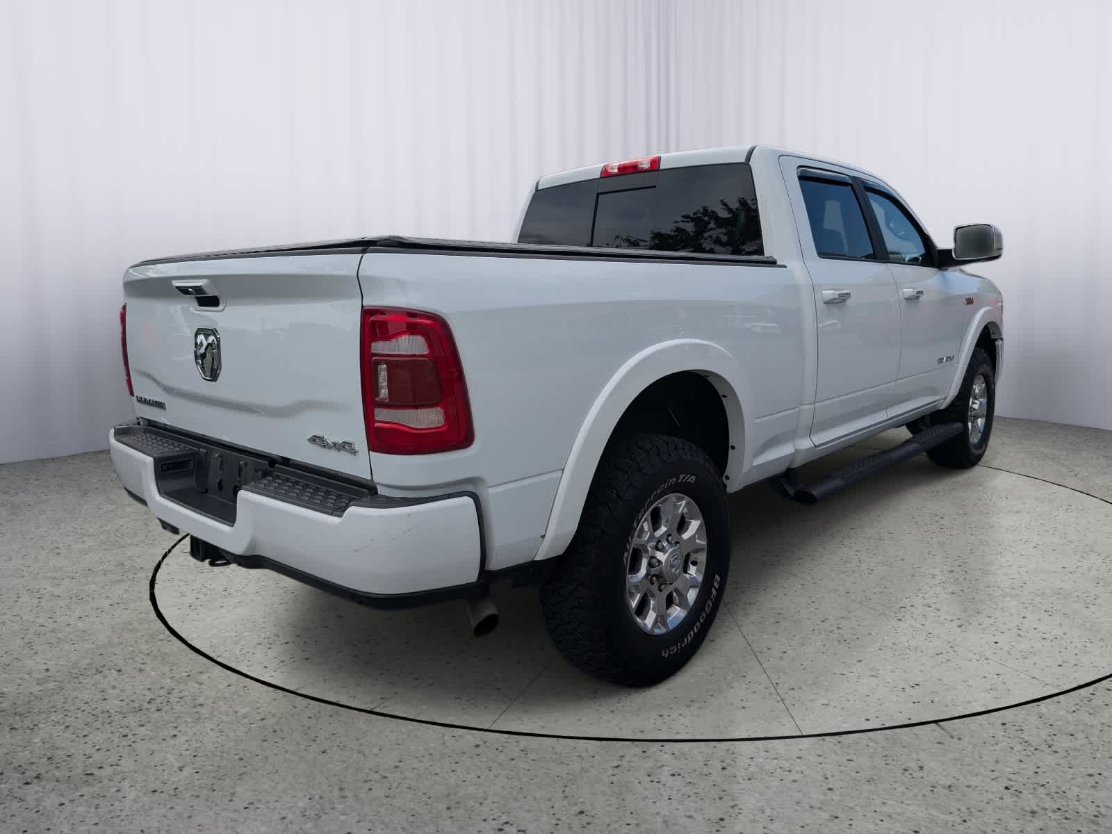 Used 2022 RAM 2500 Laramie AWD/4WD image 3