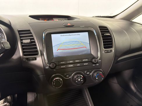 Used 2018 Kia Forte LX w/ LX Popular Package FWD image 16