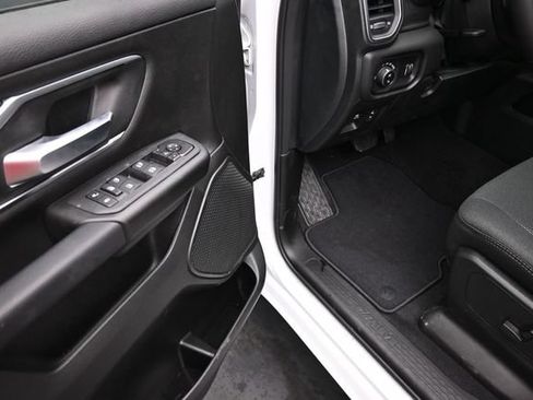 New 2026 RAM 1500 Big Horn w/ Night Edition AWD/4WD image 8
