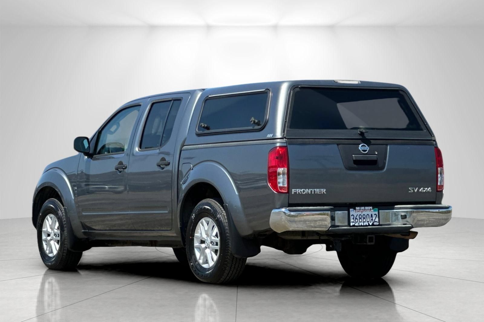 Used 2016 Nissan Frontier SV AWD/4WD image 5