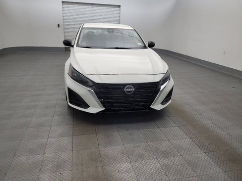 Used 2024 Nissan Altima 2.5 S FWD image 14
