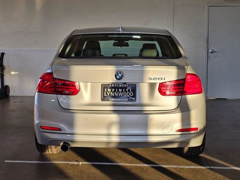 Used 2016 BMW 320i Sedan image 5