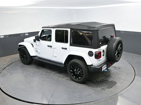 Used 2023 Jeep Wrangler Unlimited Sahara w/ Cold Weather Group AWD/4WD image 44