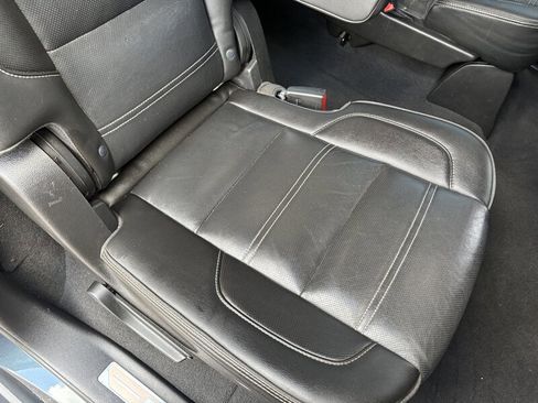 Used 2019 GMC Yukon XL Denali image 43