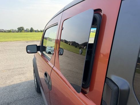 Used 2005 Honda Element EX image 4
