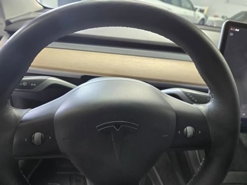 Used 2022 Tesla Model 3 Standard Range RWD image 17
