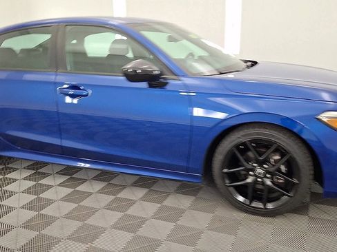 Used 2023 Honda Civic Sport image 6