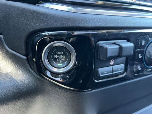 Certified 2024 Chevrolet Silverado 1500 LTZ w/ LTZ Premium Package image 18