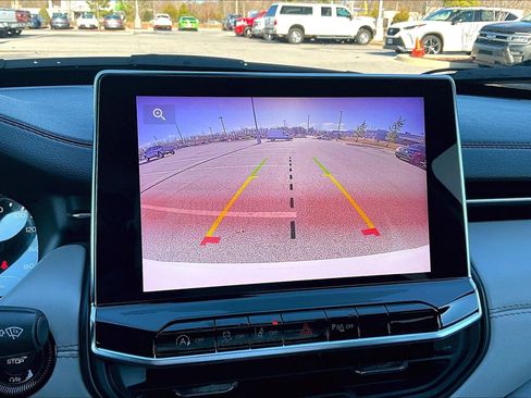 Used 2024 Jeep Compass Limited image 15