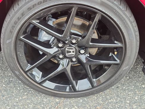 Used 2024 Honda Civic Sport image 12