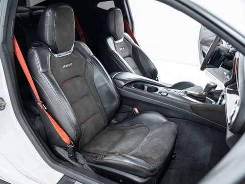 Used 2018 Chevrolet Camaro ZL1 RWD image 24