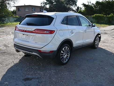Used 2017 Lincoln MKC Reserve FWD image 5