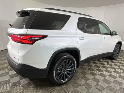 Used 2022 Chevrolet Traverse RS AWD/4WD image 3