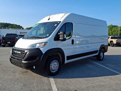 Used 2025 RAM ProMaster 3500 w/ Convenience Group FWD image 3